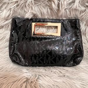 Micheal Kors / Clutch / Black and Gold
